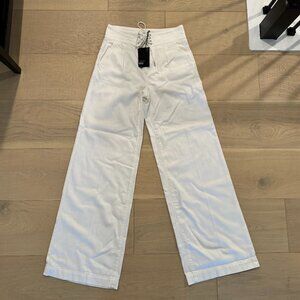 BRAND NEW-Paige Wide Leg Jeans- Harper White High Rise Wide Leg-Size 26